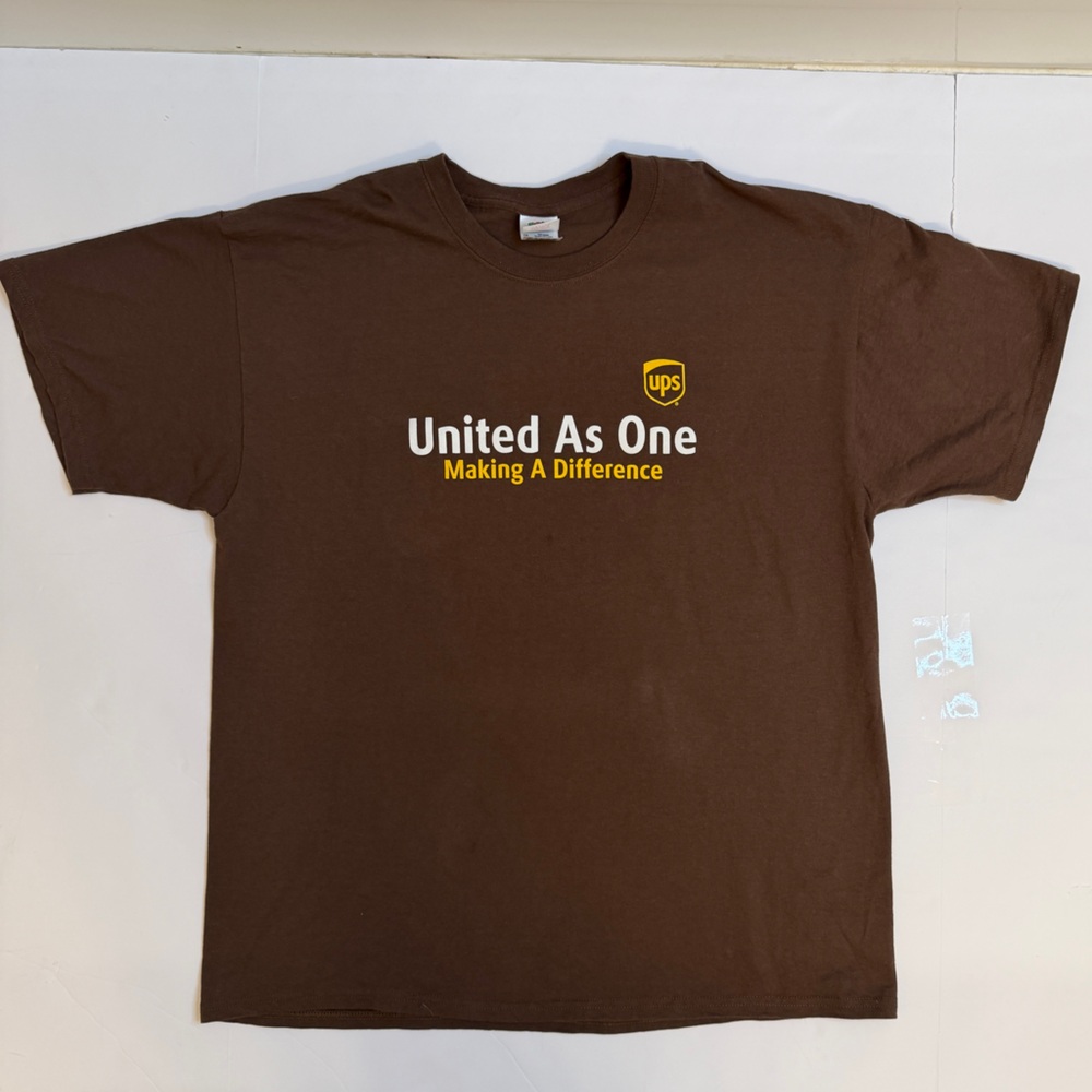 Fruit of the Loom Brown UPS 'United As One' Logo T-Shirt